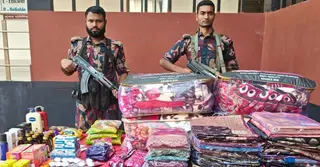 যশোর সীমান্তে ৫ লাখ টাকার চোরাচালানি পণ্য জব্দ